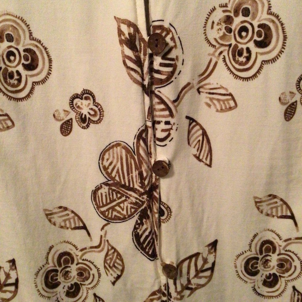 Weekend Clothes Line - Brown and white floral jacket - Picture 4 of 9